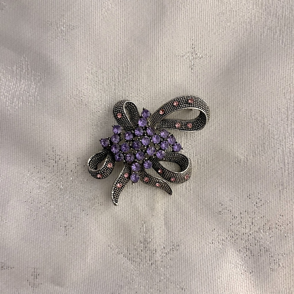 Vintage Bow Brooch with Purple and Pink Rhinestones